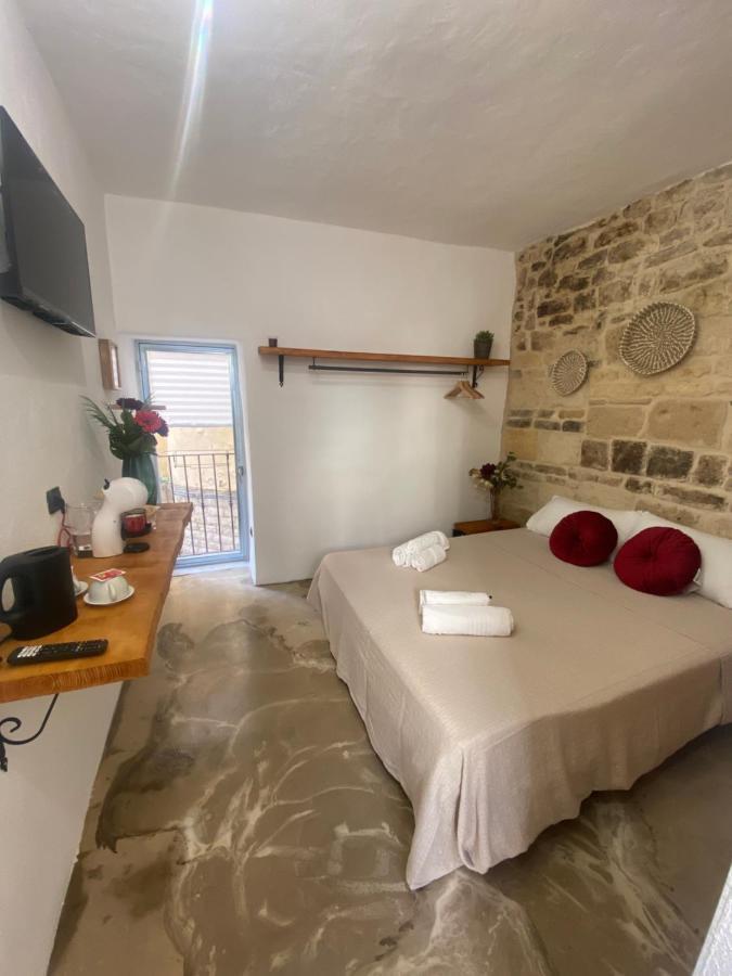 Hotel Dimora PietrAnima Bari Esterno foto