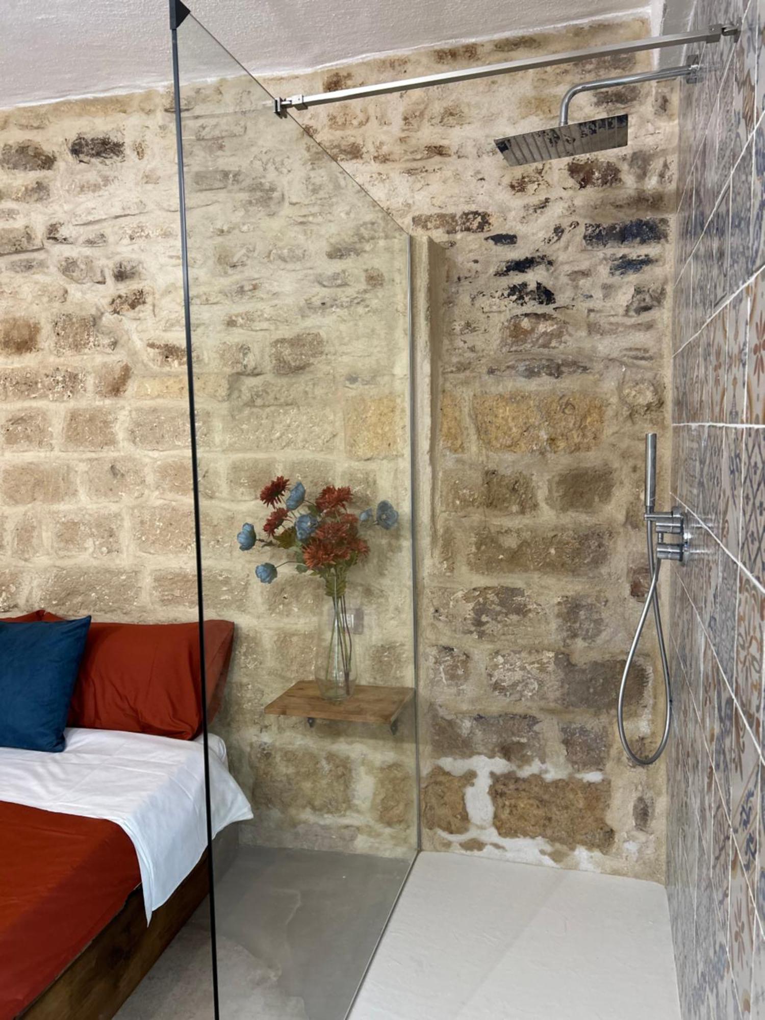 Hotel Dimora PietrAnima Bari Esterno foto