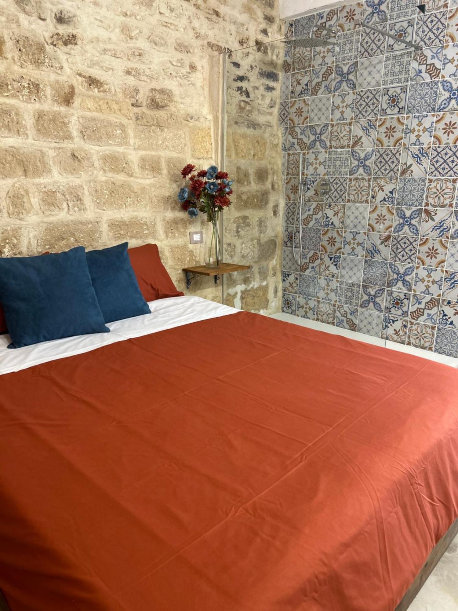 Hotel Dimora PietrAnima Bari Esterno foto